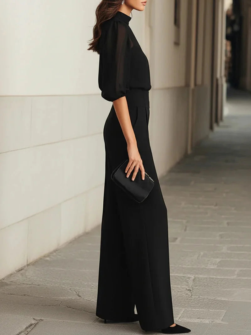 Conjunto negro elegante de corte sofisticado