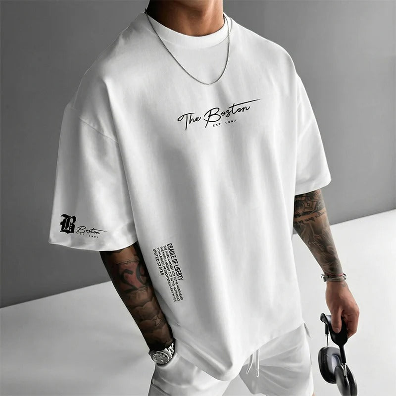 Camiseta estilo urbano de corte holgado: mezcla de algodón de primera calidad, corte oversize desenfadado y estampado gráfico